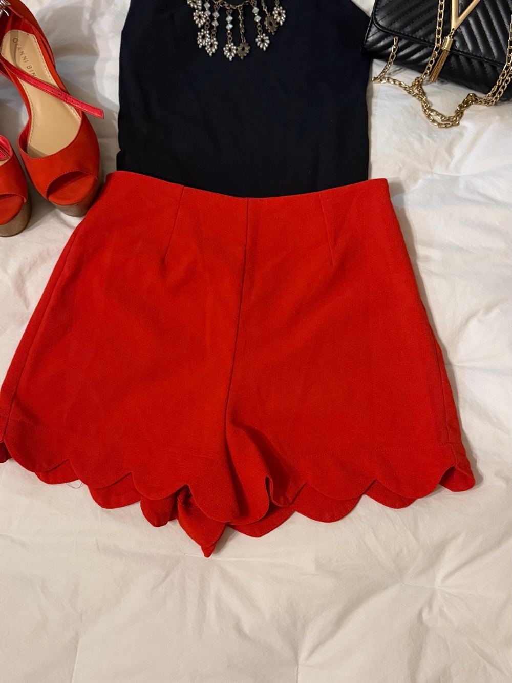 Monteau Red Scalloped Shorts - Picture 2 of 7
